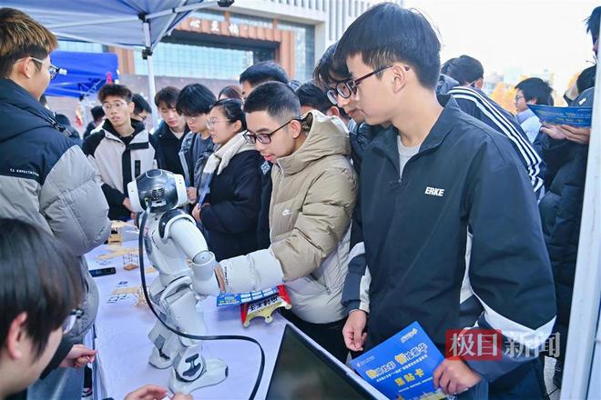 华”武汉理工大学“数智”学生社区上线龙8国际点此进入开在宿舍楼下的“嘉年(图3)