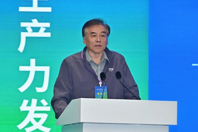 025（第二届）产教融合发展大会在泸州开幕构建产教融合新格局赋能新质生产力发展——2(图9)